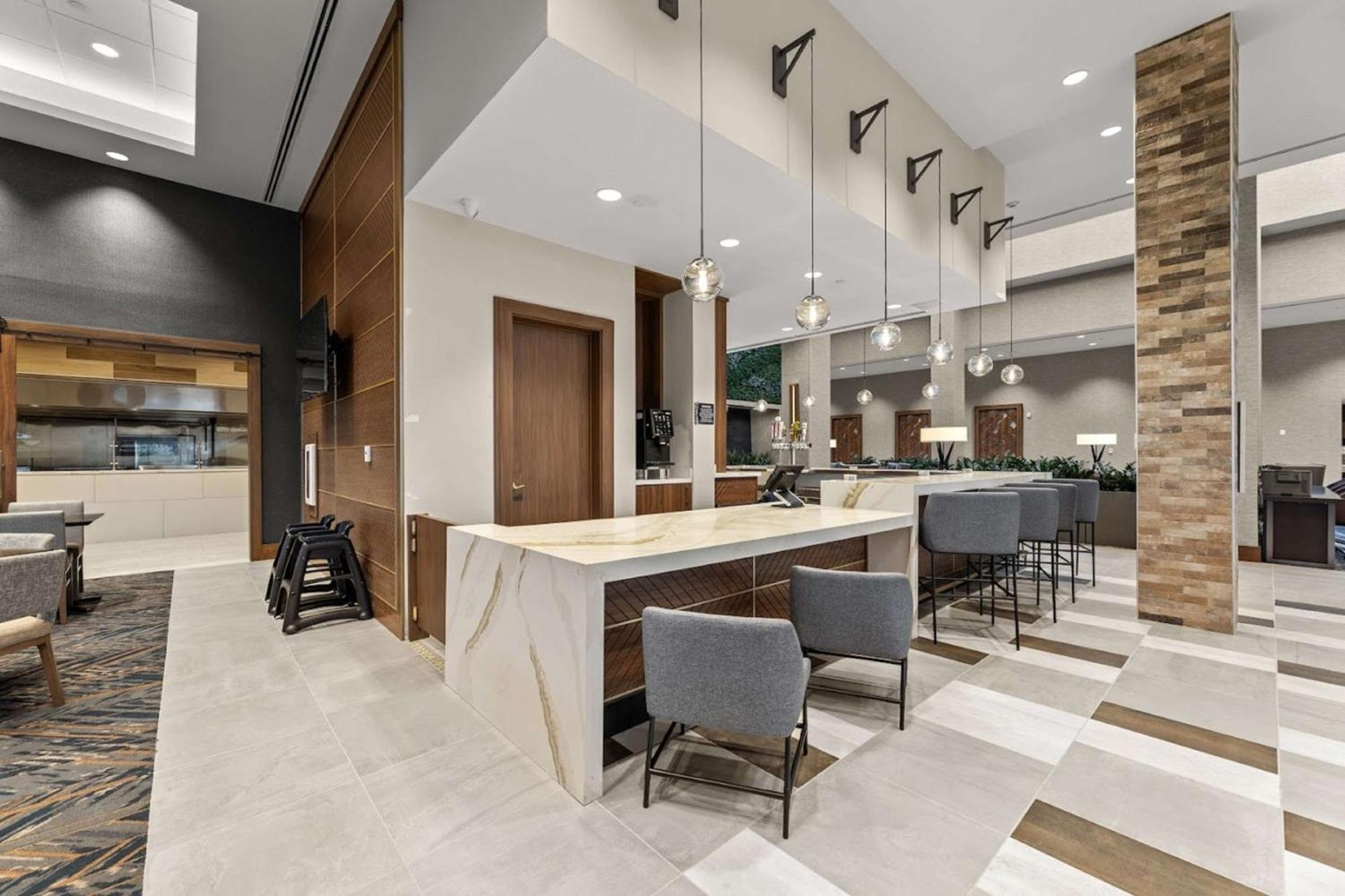 Embassy Suites By Hilton Irving Las Colinas Exterior photo