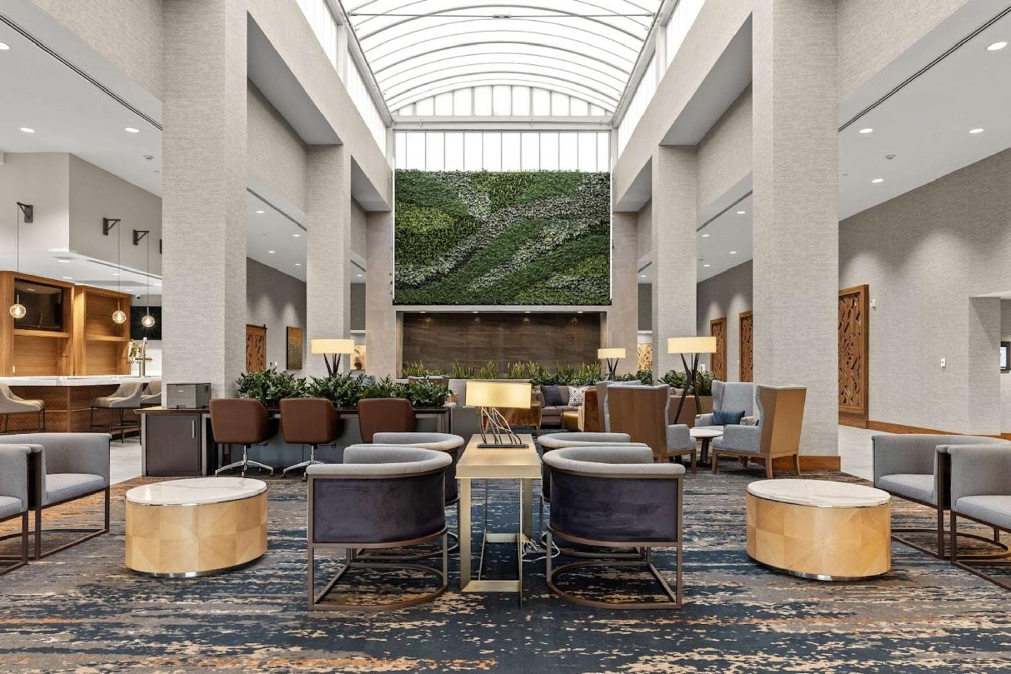 Embassy Suites By Hilton Irving Las Colinas Exterior photo